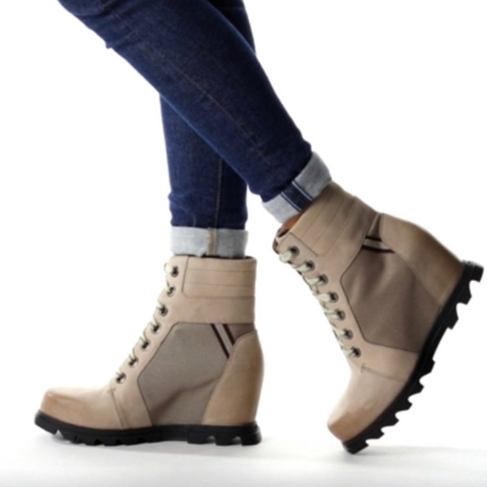 SOREL WOMEN'S JOAN OF ARCTIC WEDGE III LEXIE BOOTIE